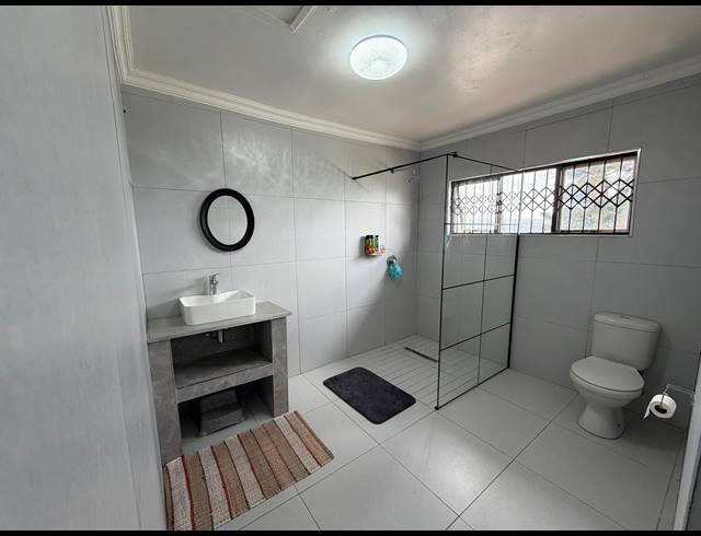 4 bed property to rent in SHERWOOD